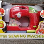 Детская швейная машина