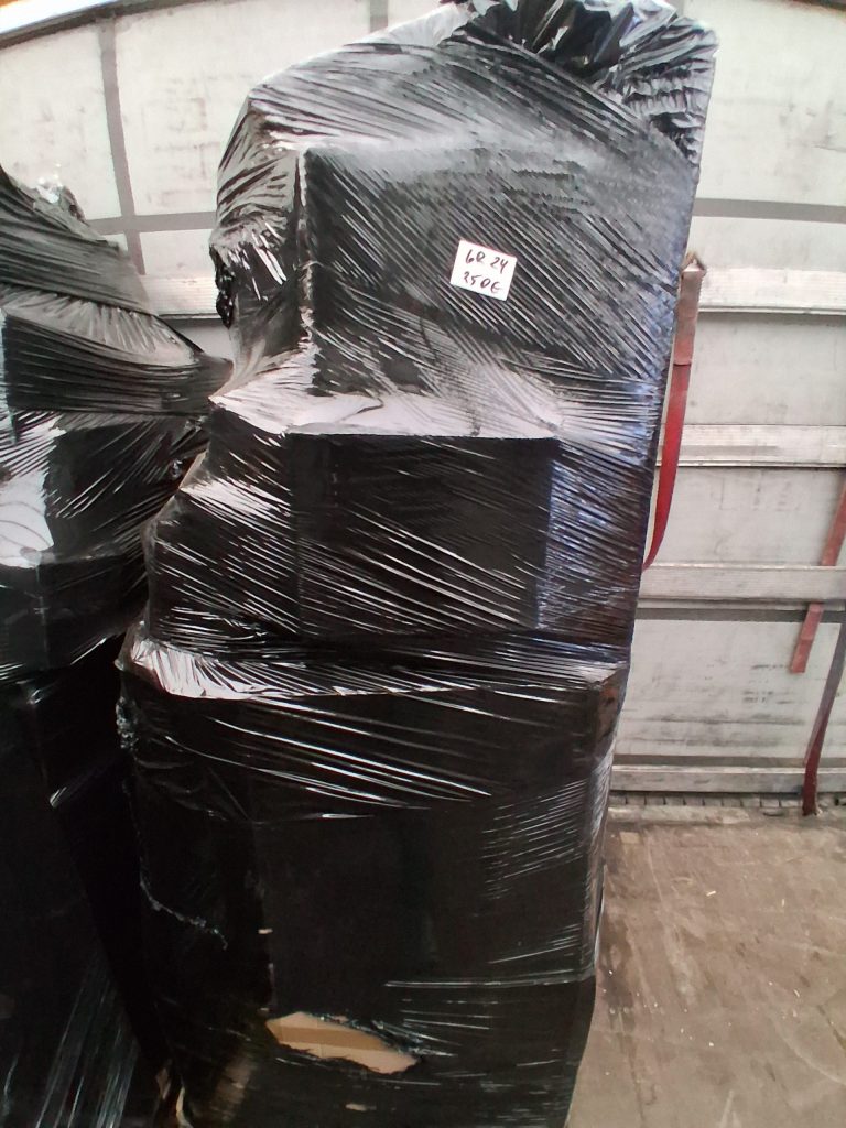 Grąžintinos pigios paletės GR24